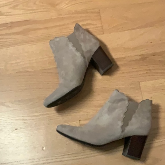 Vaneli Women’s ankle boots, size 7N - Picture 2 of 8